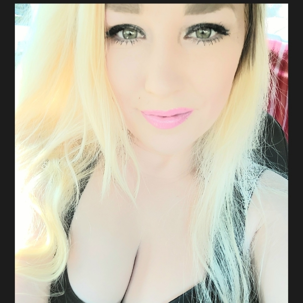 Hi I'm Pixie I Love Juicy Couture & VS 🪽